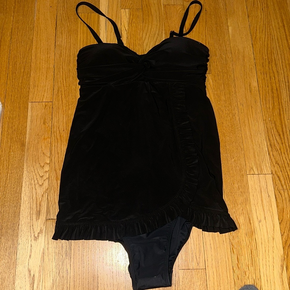 Beyond Control Ruffle One Piece Swimsuit - Picture 2 of 8